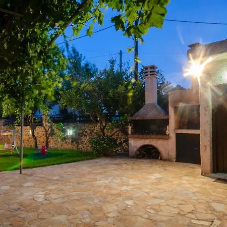 Villa Aretaki Astrátigos