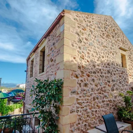 Aretaki Villa *