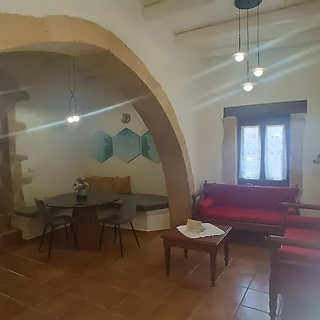 Aretaki Villa *